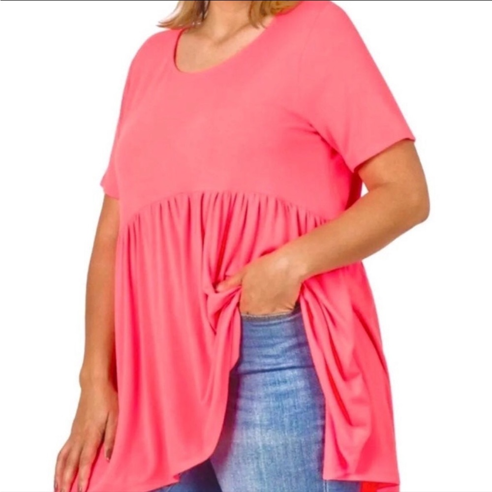 ZENANA 
Short Sleeve Shirring Hi Low Empire Waist Top